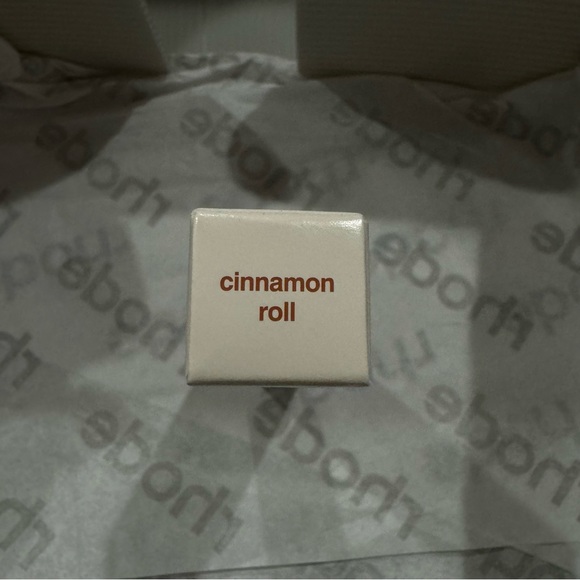 Rhode cinnamon Roll Lip Tint Limited Edition Brand new - Picture 7 of 10